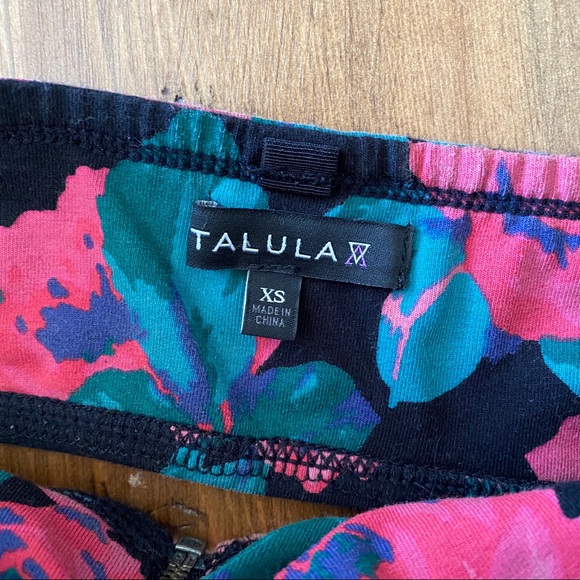 🌸3/$35🌸 Aritzia bandeaus - Picture 4 of 4